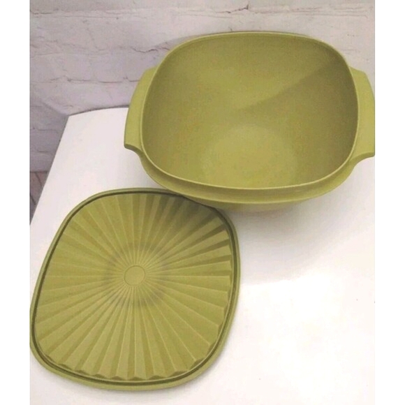 Vintage TUPPERWARE Bowl & Lid 858-1 Green Avocado 70s Retro MCM Servalier 9” - Picture 4 of 7